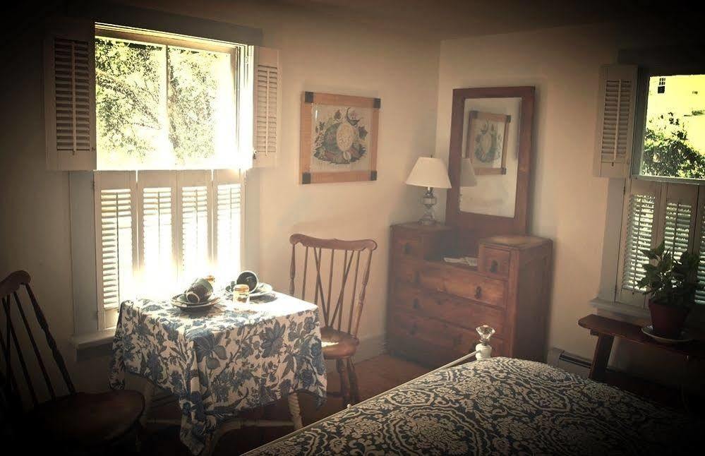 Sea Breeze Inn New Shoreham Esterno foto